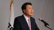 Güney Kore eski lideri Yoon'a anket usulsüzlüğü cezası