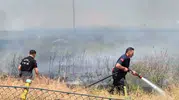 Afyon’da sanayi sitesini teğet geçen yangın korkuttu