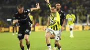 Kadıköy’de Fenerbahçe fırtınası Devre arasına 3-1 önde girdi