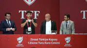 Altay engeli Söke 1970'in önünde