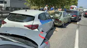Samsun trafiğinde dört araç birbirine girdi