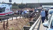 Bursa'da otomobil bariyerlere saplandı iki kişi ağır yaralandı