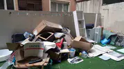 Maltepe’de bir apartman dairesi çöp yığınlarından arındırıldı