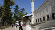 İstanbul sıcağında Kireçburnu plaja döndü