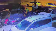 Hatay'da depremzede Salih'in motosikletini çalan çocuk hırsızlar kamerada Önce pusu, sonra çal!