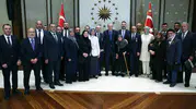 Erdoğan şehit ailelerini Külliye'de ağırladı