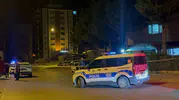 Gece yarısı düğün dönüşü baba-oğul birbirini bıçakladı