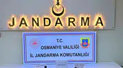 Jandarma bir haftada 14 arananı yakaladı, 4 kilo patlayıcı buldu