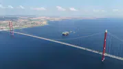 Dev vinç gemisi Saipem 7000 Çanakkale Boğazı'ndan geçiş yaptı