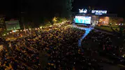 Ormanya'da açık havada film keyfi
