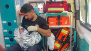 Yol üstünde gelen bebek Ambulans hastaneye varmadan doğum gerçekleşti