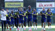 Lyon mesaisi sürüyor Fenerbahçe'nin son antrenmanından kareler