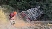 Akyazı yolunda tır kazası Bir kişi yaşamını yitirdi