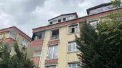 Sultangazi'de yangın paniği Çocuk odasından başlayan alevler tüm daireyi küle çevirdi