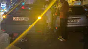 Eskişehir Akarbaşı'nda park halindeki araçlara çarpan sürücü ortalığı birbirine kattı