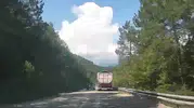 Karabük yollarında şoförler kural tanımıyor, kazalar saniyelerle önlendi
