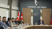 Kılıçdaroğlu yeni gençlik kadrosuyla masaya oturdu
