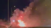 Otoyolda otomobil alev aldı, sürücü son anda durdu