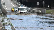 Samsun’da şiddetli yağış trafiği felç etti