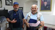 Aksaraylı çiftçiyi dolandırıcılardan banka önündeki polis kurtardı