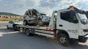 Emirdağ kavşağında iki otomobil çarpıştı