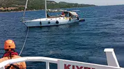 Çanakkale Boğazı’nda motoru bozulan tekne paniği