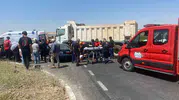 Batman'da kavşak kazası 4 kişi araçta sıkıştı