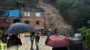 Giresun'da sel felaketi: Çınarcık Deresi'nin taşma anı dehşete düşürdü