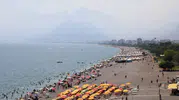Antalya'da termometre 35'i gösterdi, hissedilen 42