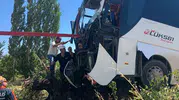 Diyarbakır Bingöl yolunda yolcu otobüsü şarampole devrildi