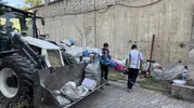 Karabük'te site sakinlerini isyan ettiren karton yığını temizlendi