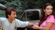 İffet filminin yıldızı Faruk Peker köyünde komşularıyla kriz yaşıyor