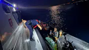 Umuda yolculuk hüsranla bitti: Sahil Güvenlik ekipleri 14 kişiyi kıskıvrak yakaladı