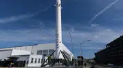 SpaceX roketi Ay'a çarptı ve dev bir krater açtı