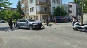 Adıyaman'da kavşak kazası Sürücülerden biri yaralandı