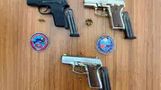 Adliye yolundaki silahlı gruba polis engeli