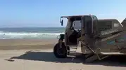 Yaz kalabalığı öncesi Akçakoca sahilleri makineyle yenileniyor