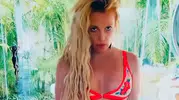Britney Spears evindeki ilginç dans videolarıyla yine dikkatleri üzerine çekti