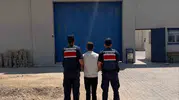 Afyonkarahisar’da aranan hırsızlık hükümlüsü yakayı ele verdi