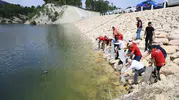 Denizli’nin göletlerine 1 milyon 386 bin yeni sazan bırakıldı