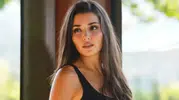 Hande Erçel'in son kombini sosyal medyayı ikiye böldü