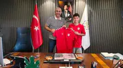 Kuzey Topçu'dan Başkan Zencirci'ye imzalı forma sürprizi