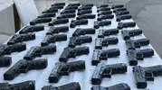 Konya'dan İstanbul'a giderken yakalandı, aracında 100 tabanca çıktı
