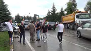 Erzurum'da yağışlı yolda zincirleme trafik kazası