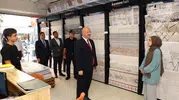 Vali Küçük esnafla buluştu, çarşıdaki sorunları yerinde dinledi