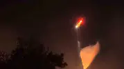 Fethiye'de gece yangınına ilk yerli helikopter müdahalesi Nefes alevleri denizden kesti