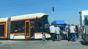 Eskişehir’de tramvay kazası ulaşımı durdurdu