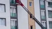 Tokat'ta korkuluklara sıkışan güvercine itfaiye yardımı