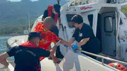 Fethiye açıklarında teknede fenalaşan tatilci kurtarıldı