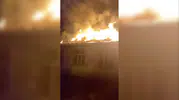 Besni’de ilkokul çatısında korkutan yangın